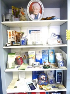shelves of phamphlets at grandmas gluten free goods